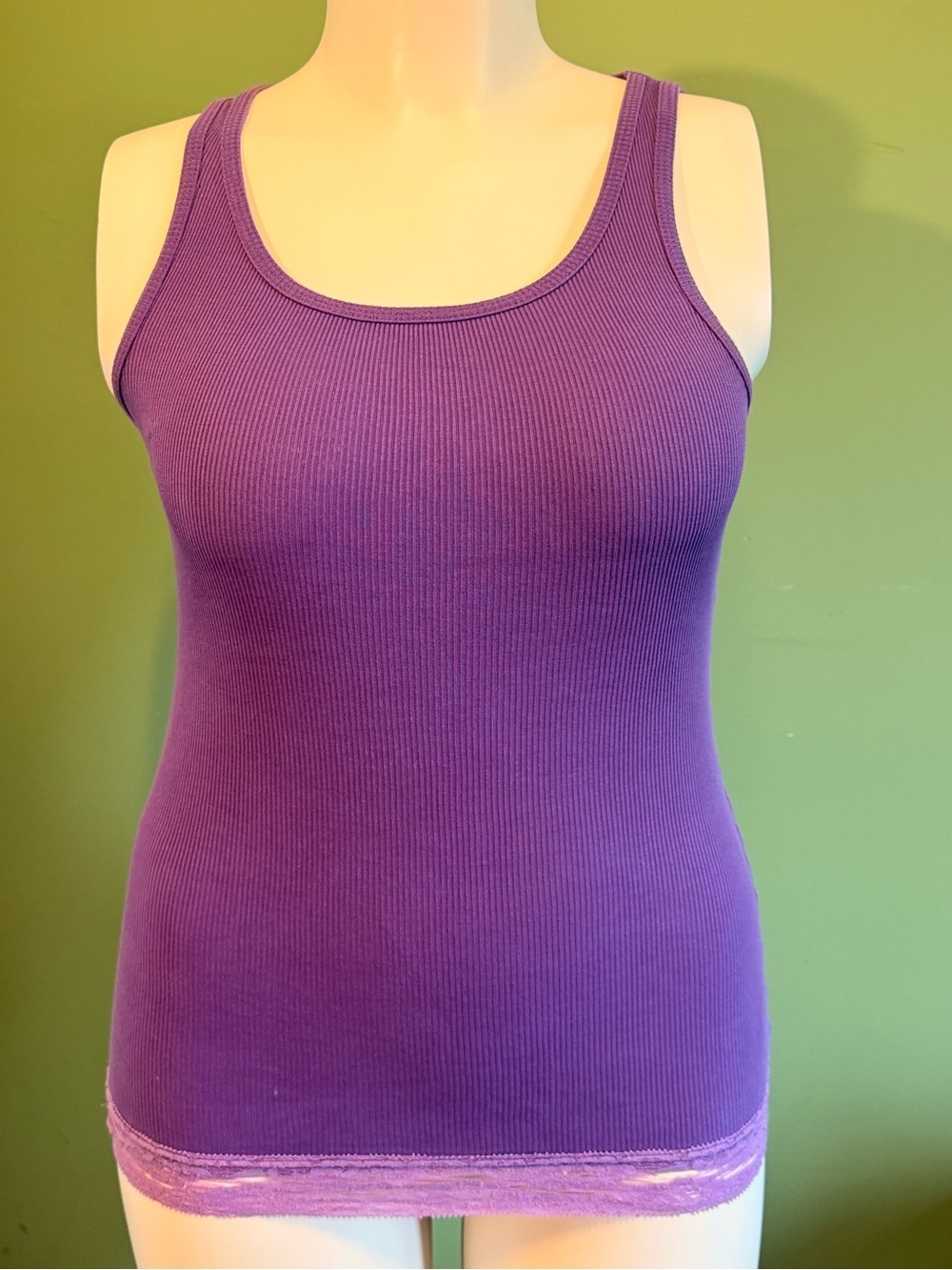 ❤️ 2 for $10❤️ Hypoid Vintage Classic Purple Ribbed Lace-Hem Tank Top